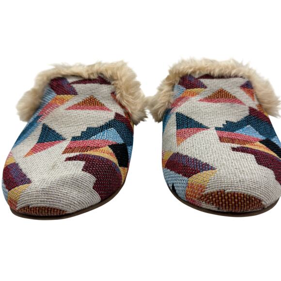 Universal Thread Litzy Faux Fur Aztec Southwestern Artsy Mules Women's Size 7.5 - Picture 2 of 7
